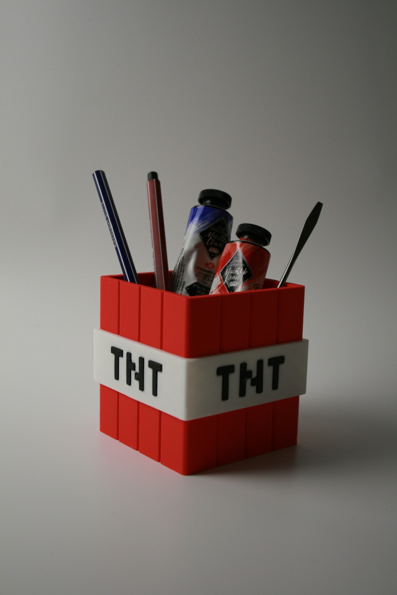 Декоративный объект TNT 2