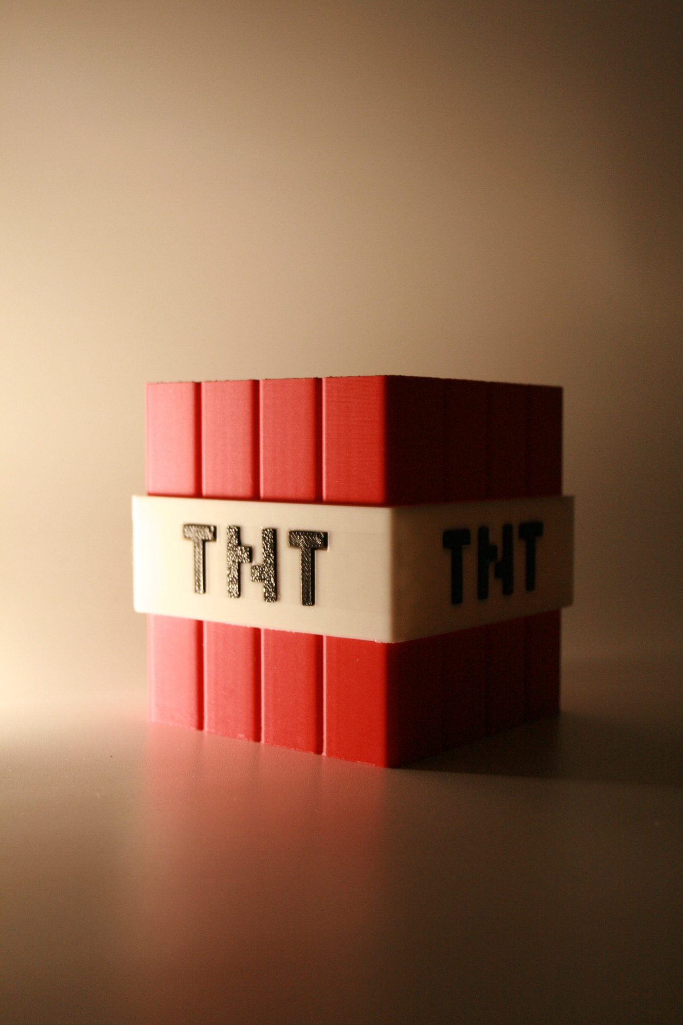 Декоративный объект TNT 13